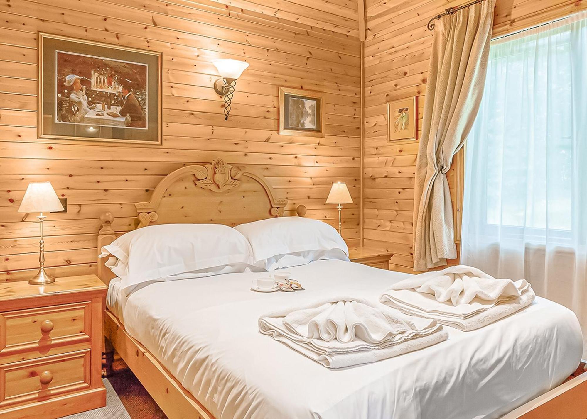 Tilford Woods Retreat Farnham (Surrey)